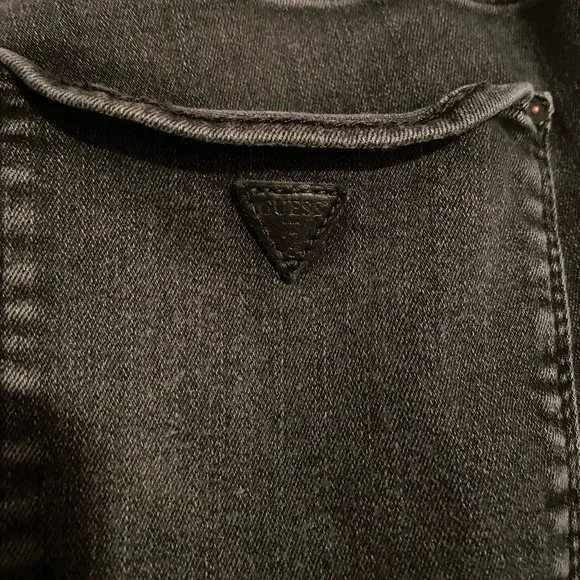 Guess Jeans - Picture 6 of 6